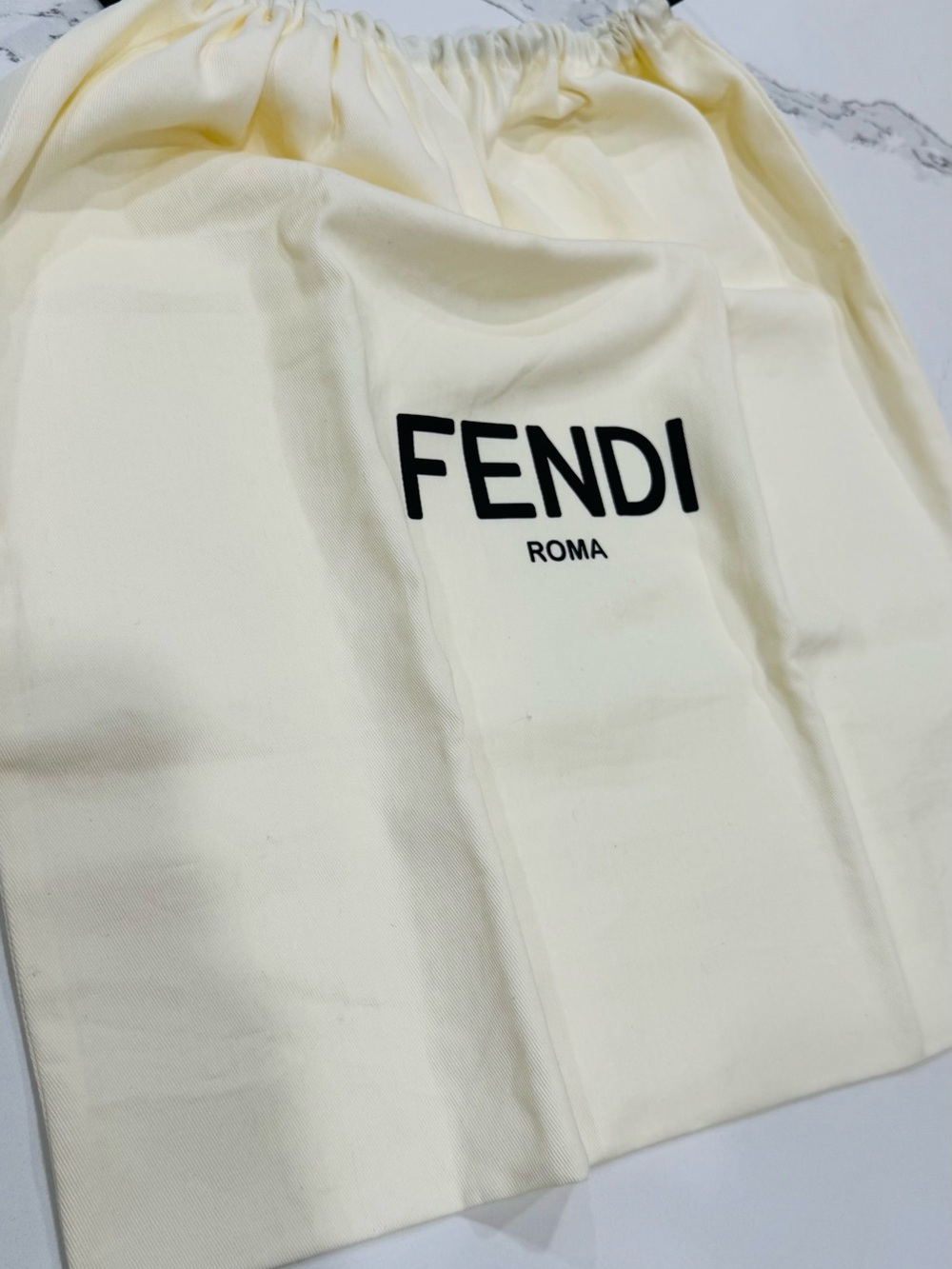 FENDI Roma Drawstring Style Bag - Picture 4 of 4